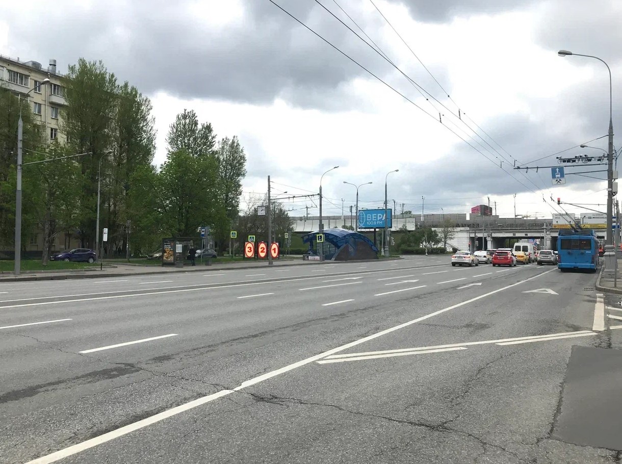 Фотография рекламного носителя, тип: Афиша 1.75x1.8, адрес: Комсомольский пр-т. Х Хамовнический Вал ул., д.18/49, стенд 1, Москва, Россия. Сторона A №865250