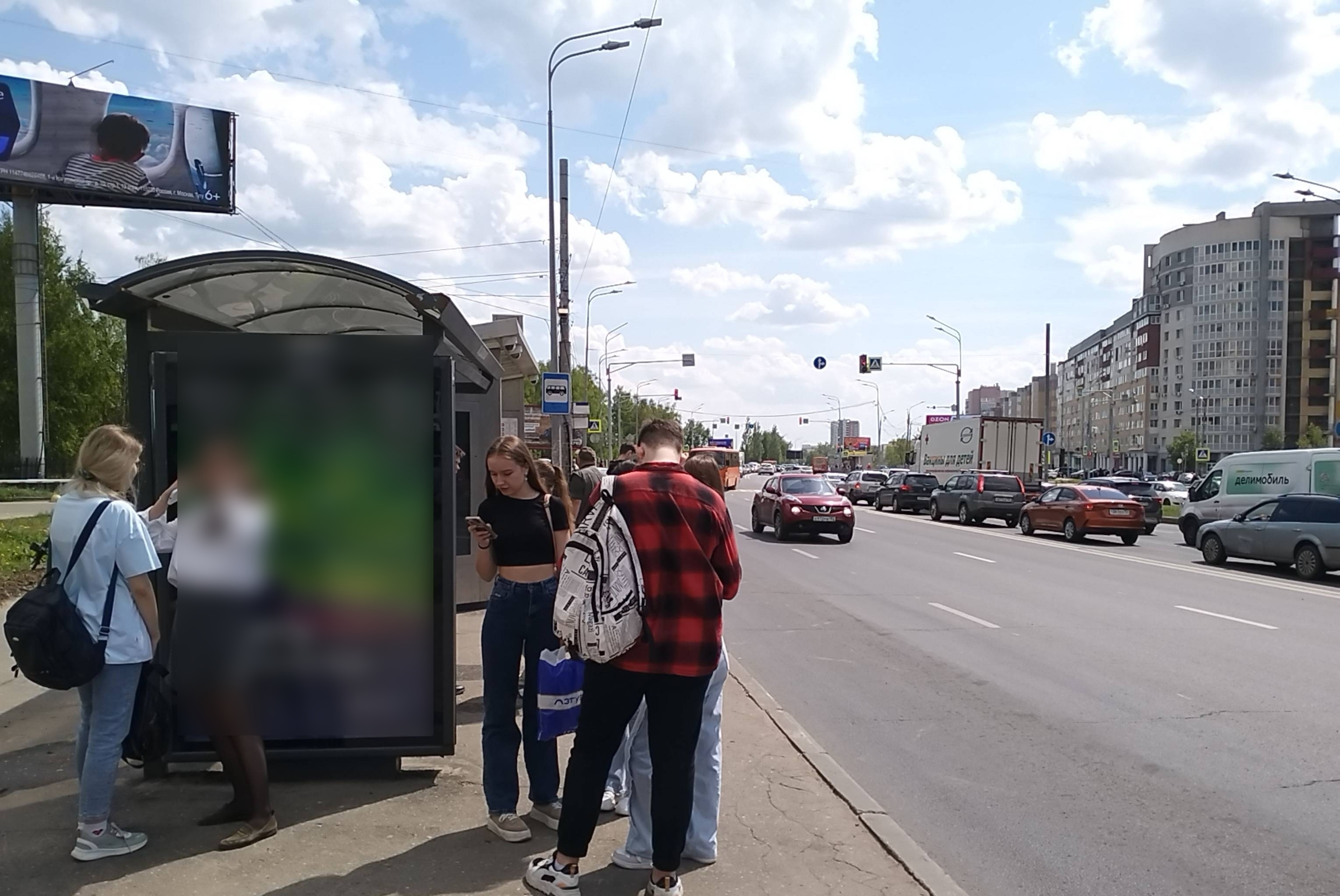 Фотография рекламного носителя, тип: Остановка 1.8x1.2, адрес: Родионова ул., ост."Деловая ул.", поз.2, Нижний Новгород, Нижегородская область, Россия. Сторона Б №142391