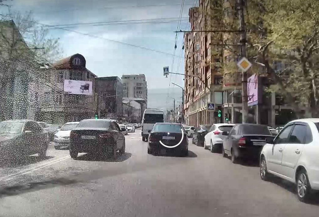 Фотография рекламного носителя, тип: Медиафасад, адрес: Дахадаева ул. Х Кадырова ул., Махачкала, Республика Дагестан, Россия. Сторона A1-A10 №1349339