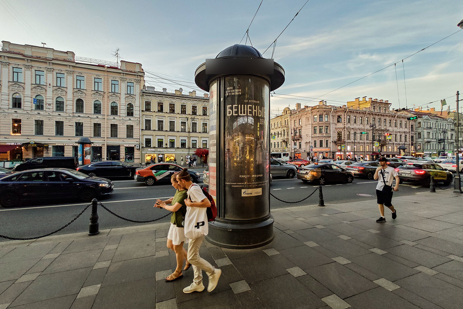 Фотография рекламного носителя, тип: Пиллар 3x1.4, адрес: Невский пр-т., д.65, Санкт-Петербург, Россия. Сторона С №540820