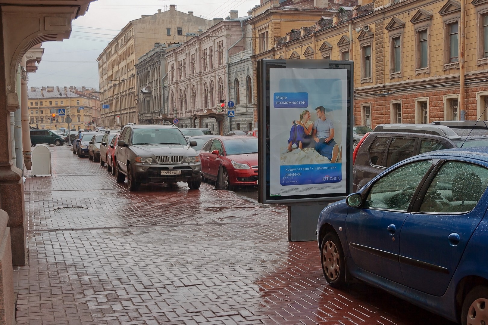 Фотография рекламного носителя, тип: Ситиформат 1.8x1.2, адрес: Гагаринская ул., д.2, Санкт-Петербург, Россия. Сторона Б №108782