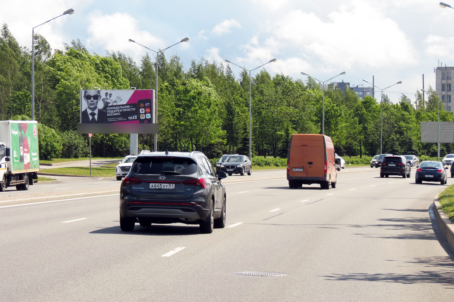 Фотография рекламного носителя, тип: Билборд 3x6, адрес: Малоохтинский пр-т., Заневский парк, Санкт-Петербург, Россия. Сторона Б1 №684176