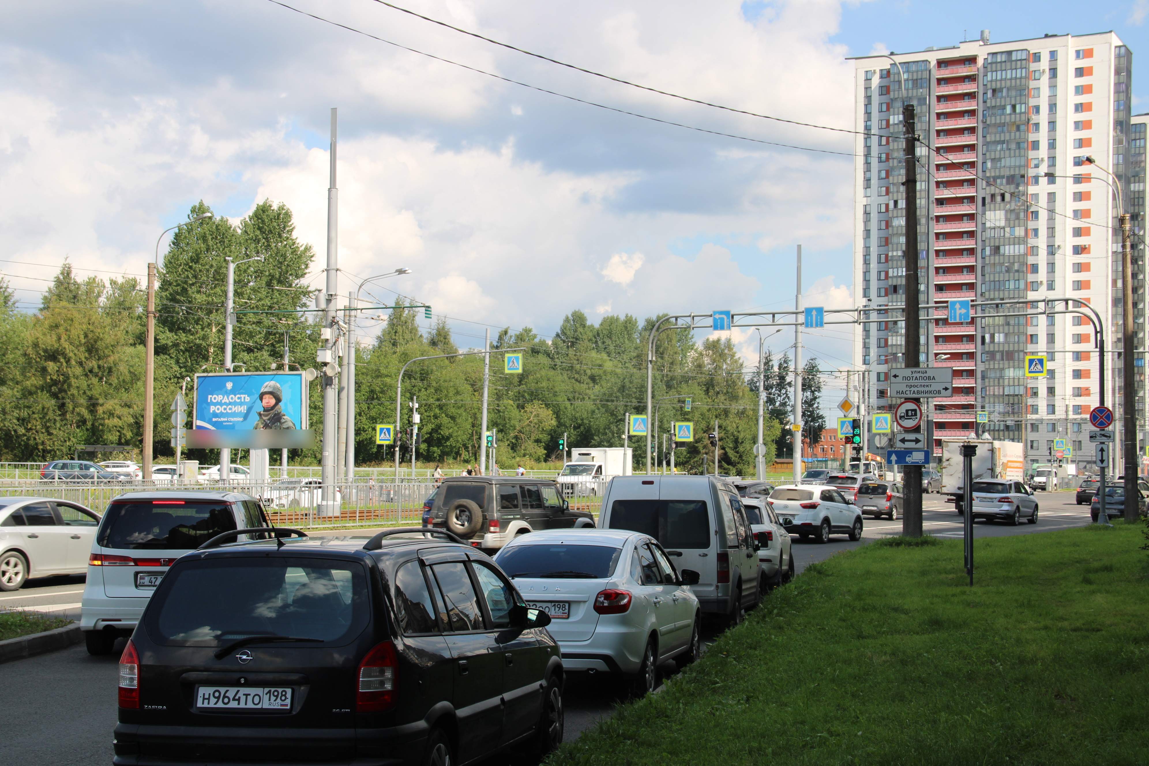 Фотография рекламного носителя, тип: Билборд 3x6, адрес: Наставников пр-т. Х Ириновский пр-т., Санкт-Петербург, Россия. Сторона Б №105973