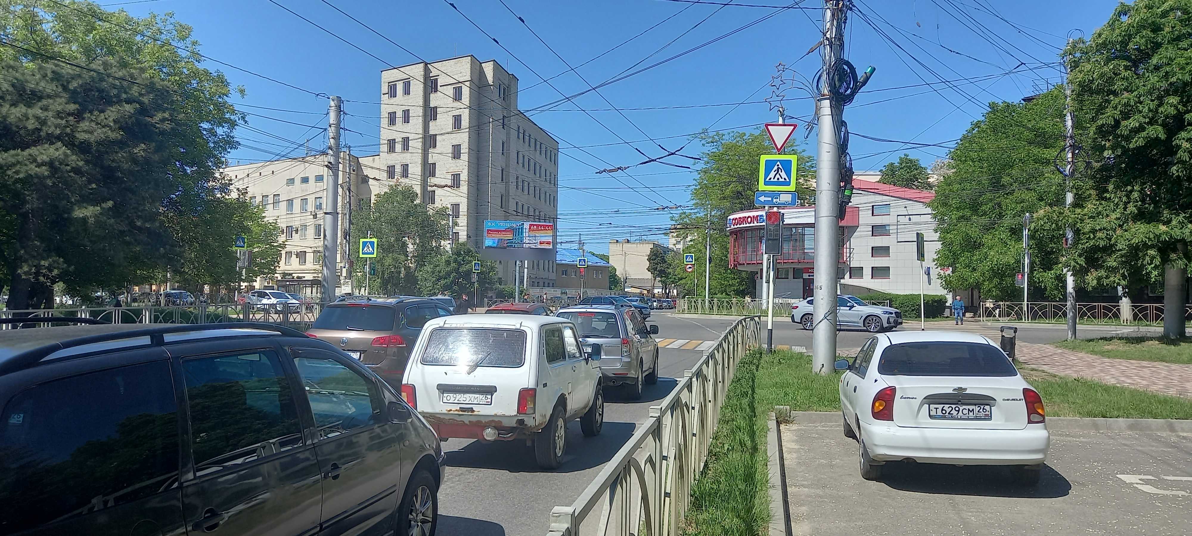 Фотография рекламного носителя, тип: Билборд 3x6, адрес: Мира ул., д.450 Х Доваторцев ул., Ставрополь, Ставропольский край, Россия. Сторона А1 №978444