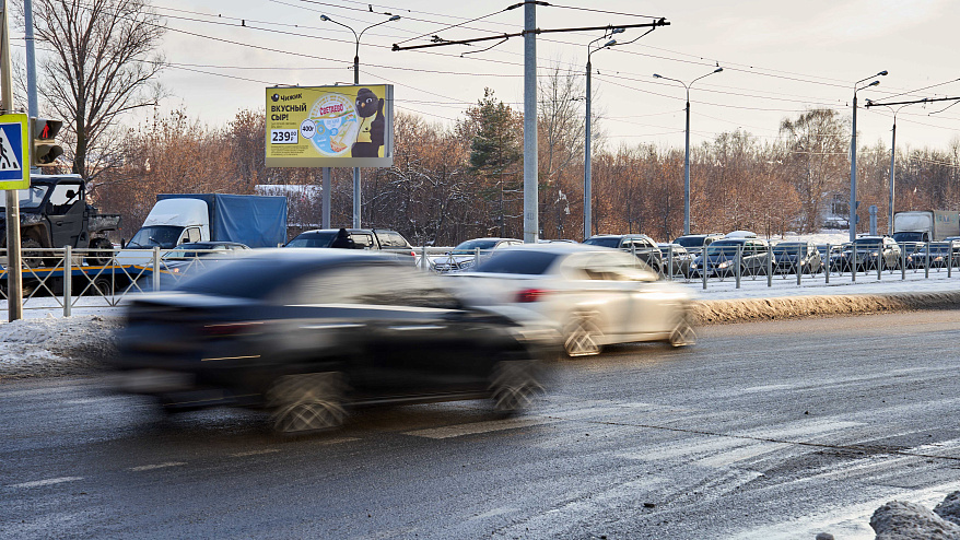 Фотография рекламного носителя, тип: Билборд 3x6, адрес: Бол.Крыловка ул. Х Вахитова ул., Казань, Республика Татарстан, Россия. Сторона Б №674712
