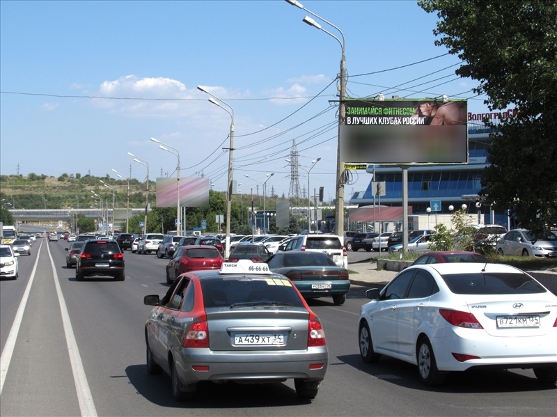 Фотография рекламного носителя, тип: Билборд 3x6, адрес: Рокоссовского ул., д.60, Волгоград, Волгоградская область, Россия. Сторона А №111553
