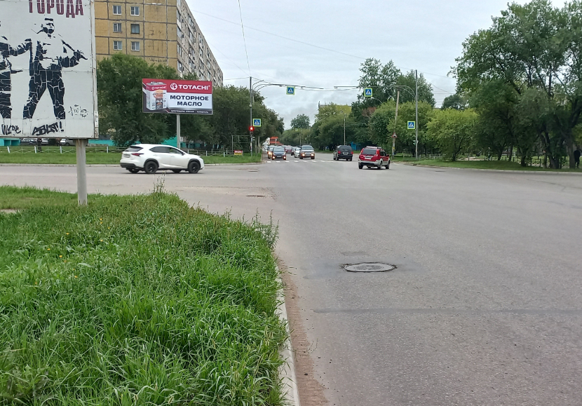 Фотография рекламного носителя, тип: Билборд 3x6, адрес: Вокзальная ул., д.68, Комсомольск-на-Амуре, Хабаровский край, Россия. Сторона Б №1370319