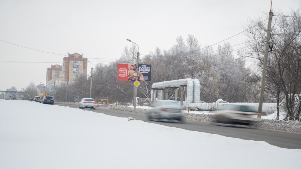 Фотография рекламного носителя, тип: Билборд 3x6, адрес: Заозерная ул. X Заозерная 10-я ул., Омск, Омская область, Россия. Сторона А №1009875
