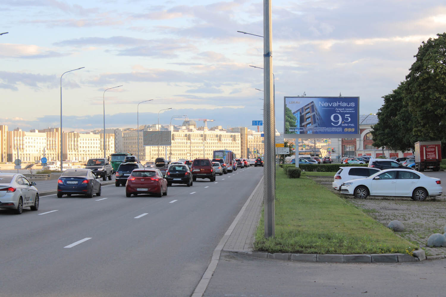 Фотография рекламного носителя, тип: Билборд 3x6, адрес: Свердловская наб., д.4Б, поз.1, Санкт-Петербург, Россия. Сторона А №120876