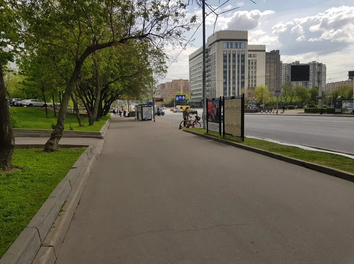 Фотография рекламного носителя, тип: Афиша 1.75x1.8, адрес: Марксистская ул., д.9 Х Абельмановская ул., стенд 2, Москва, Россия. Сторона B №886974