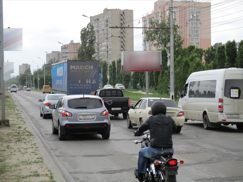 Фотография рекламного носителя, тип: Билборд 3x6, адрес: 64-й Армии ул., д.50А, напротив, Волгоград, Волгоградская область, Россия. Сторона А №111335