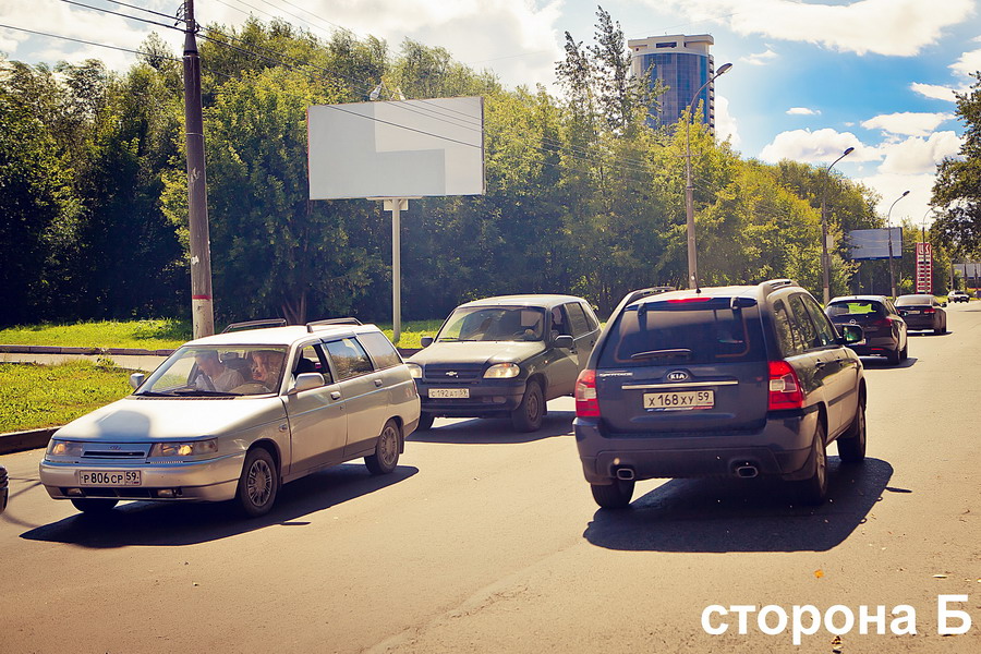 Фотография рекламного носителя, тип: Билборд 3x6, адрес: Макаренко ул., д.32, Пермь, Пермский край, Россия. Сторона Б №215499