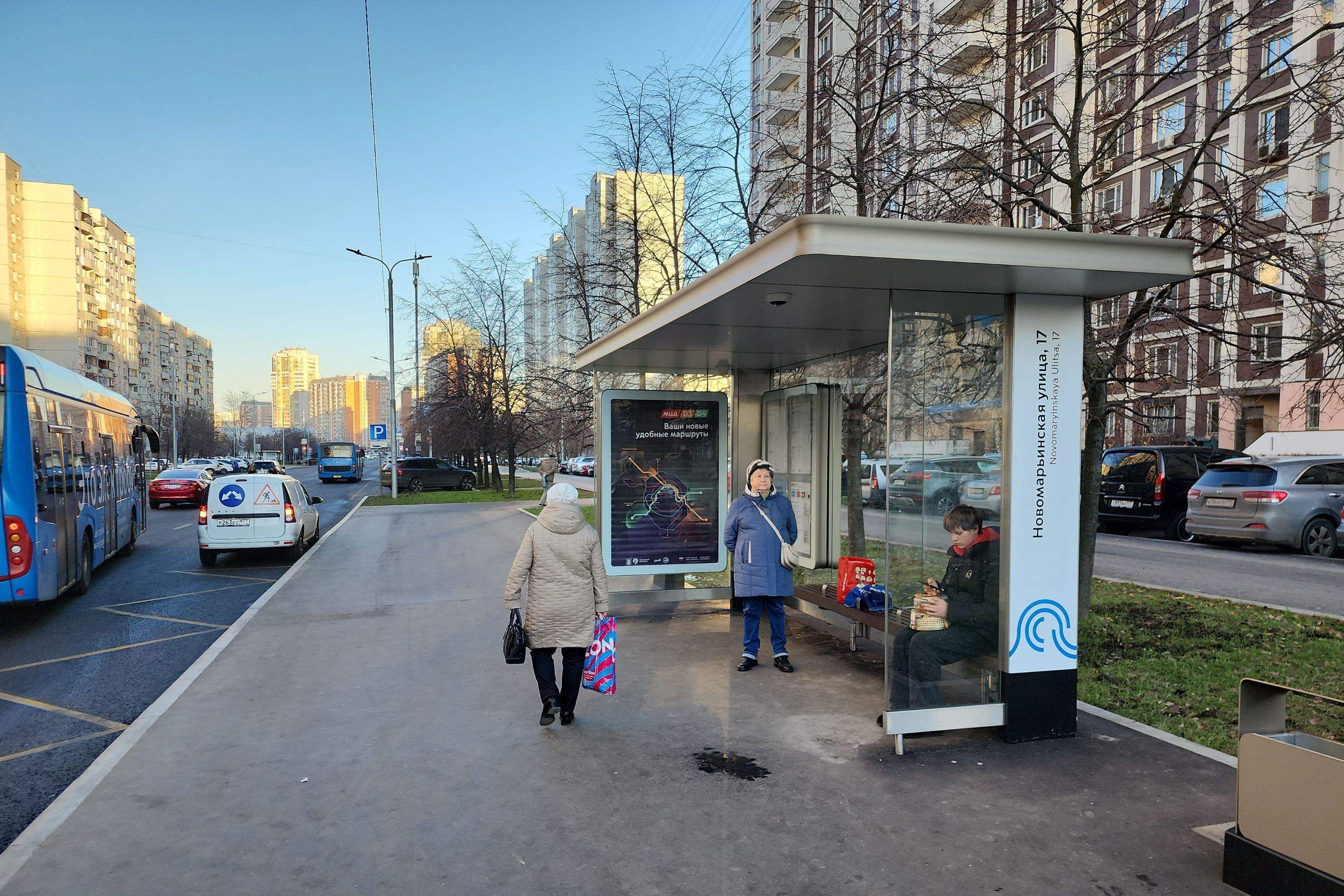 Фотография рекламного носителя, тип: Остановка 1.8x1.2, адрес: Новомарьинская ул., д.18, Москва, Россия. Сторона А №931373