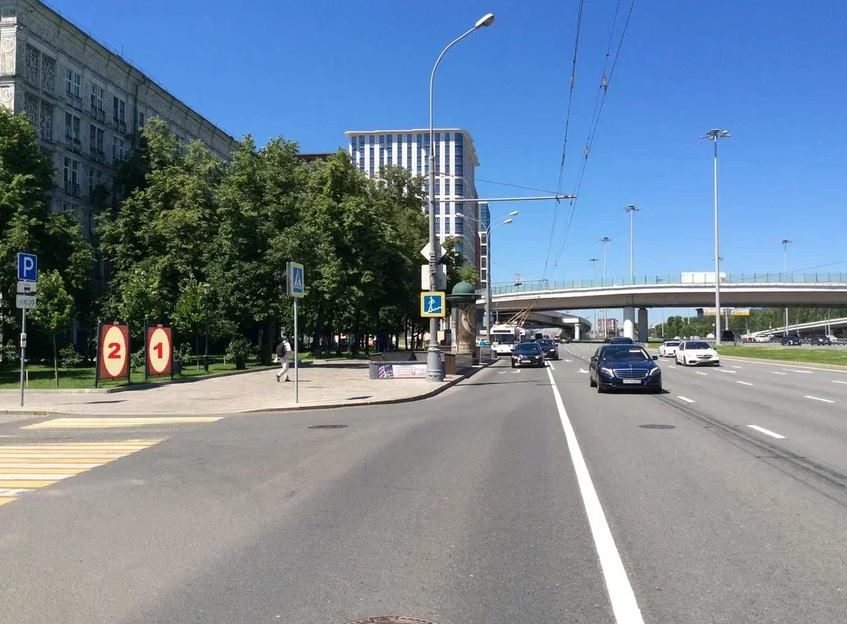 Фотография рекламного носителя, тип: Афиша 1.75x1.8, адрес: Ленинградский пр-т., д.27, стенд 2, Москва, Россия. Сторона A №883187