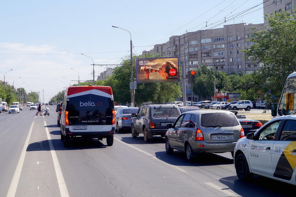 Фотография рекламного носителя, тип: Билборд 3x6, адрес: Н.Отрады ул. Х Менжинского ул., поз.1, Волгоград, Волгоградская область, Россия. Сторона А1-A3 №337520