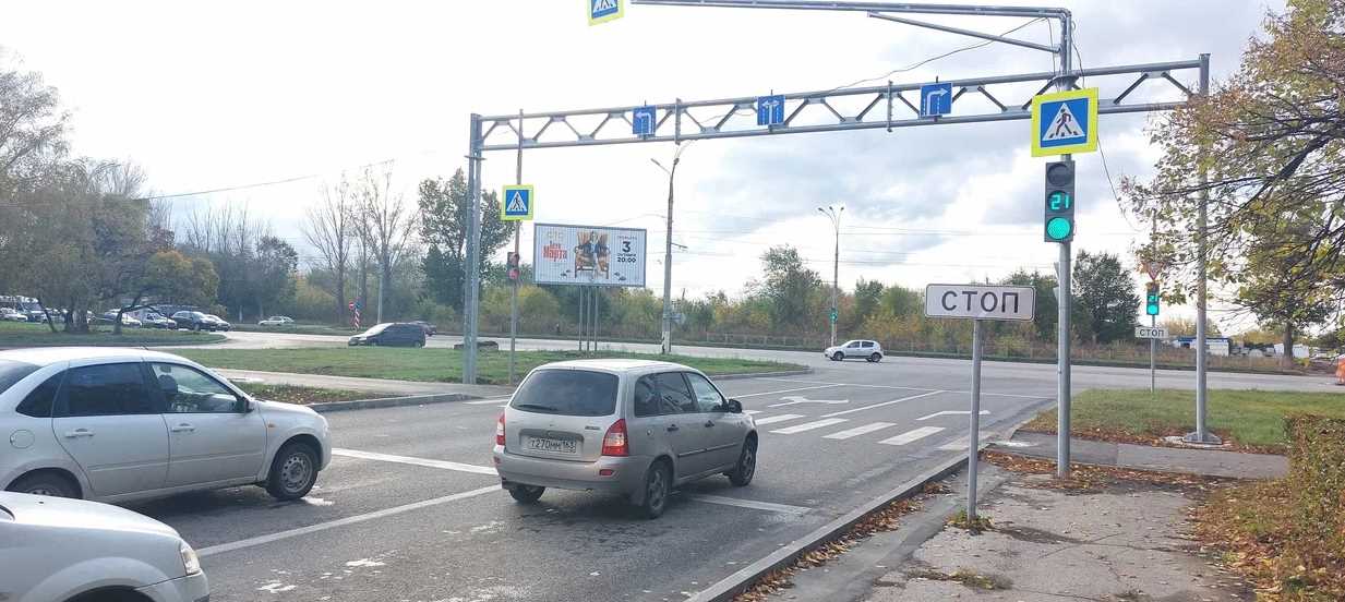 Фотография рекламного носителя, тип: Билборд 3x6, адрес: Фрунзе ул. Х Московский пр-т., Тольятти, Самарская область, Россия. Сторона A1-А3 №978967