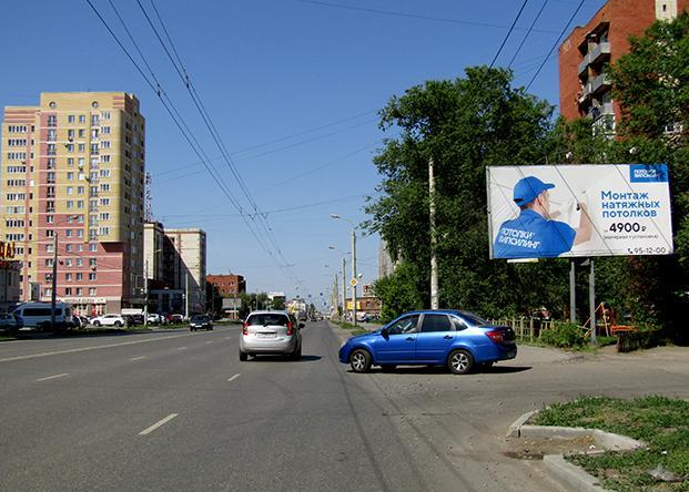 Фотография рекламного носителя, тип: Билборд 3x6, адрес: 10 лет Октября ул., д.141, Омск, Омская область, Россия. Сторона А №197981