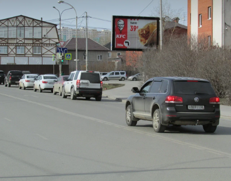 Фотография рекламного носителя, тип: Ситиборд 2.7x3.7, адрес: Волгоградская ул. Х Амундсена ул., Екатеринбург, Свердловская область, Россия. Сторона А №132166