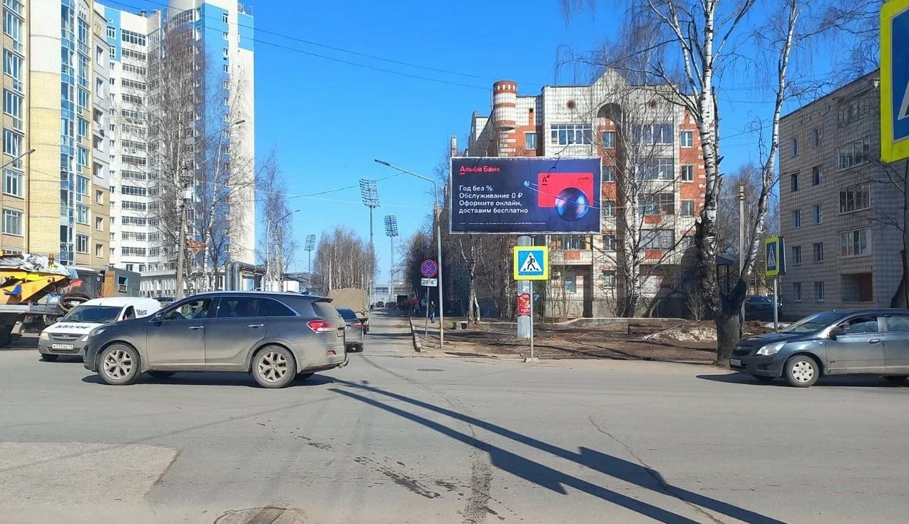 Фотография рекламного носителя, тип: Билборд 3x6, адрес: Куратова ул., д.91 X Октябрьским пр-т., Сыктывкар, Республика Коми, Россия. Сторона А №1331293