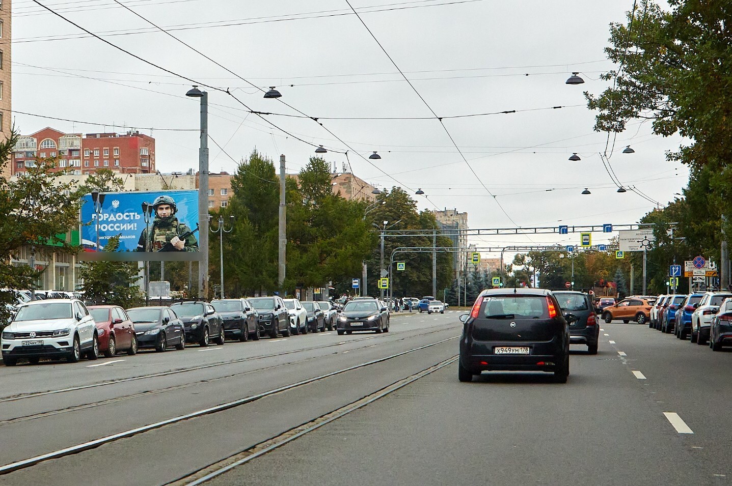 Фотография рекламного носителя, тип: Билборд 3x6, адрес: 2-й Муринский пр-т., д.38, Санкт-Петербург, Россия. Сторона Б №106297
