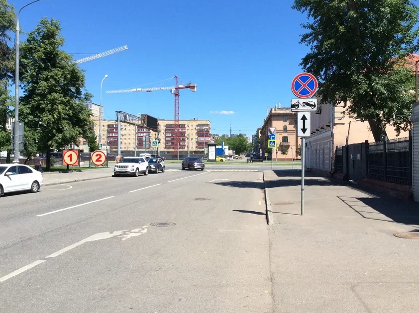 Фотография рекламного носителя, тип: Афиша 1.75x1.8, адрес: Ленинградский пр-т., д.27, стенд 2, Москва, Россия. Сторона B №882582