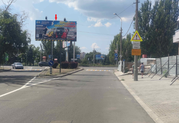 Фотография рекламного носителя, тип: Билборд 3x6, адрес: Шевченко бул. Х Набережная ул., д.137б, Донецк, Донецкая область, Россия. Сторона Б №1335859