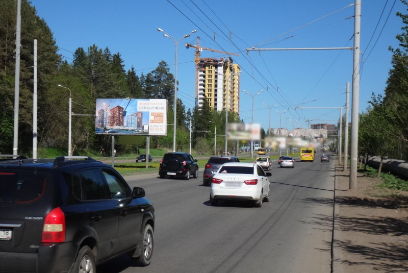 Фотография рекламного носителя, тип: Билборд 3x6, адрес: 10 лет Октября ул., около Армянской церкви, Ижевск, Республика Удмуртия, Россия. Сторона A1 №670269