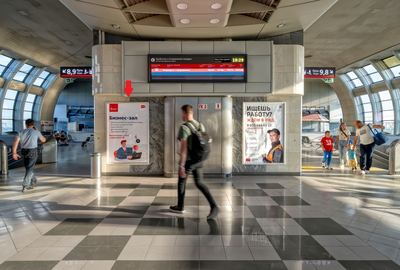 Фотография рекламного носителя, тип: Постер/баннер, адрес: ЖД вокзал «Самара», Комсомольская пл., д.1, Самара, Самарская область, Россия. Сторона/вариант А №991120