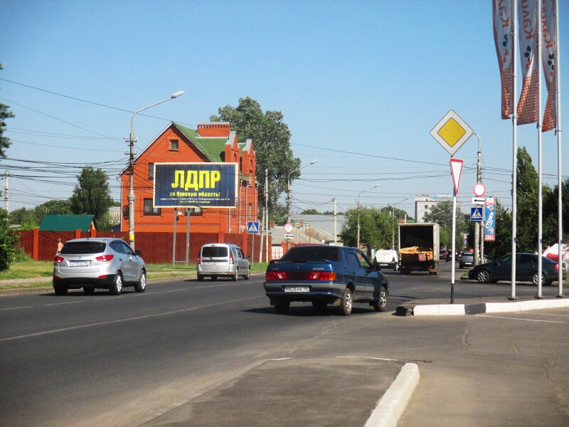 Фотография рекламного носителя, тип: Билборд 3x6, адрес: Интернациональная ул., д.6, Курск, Курская область, Россия. Сторона B1-В3 №230768