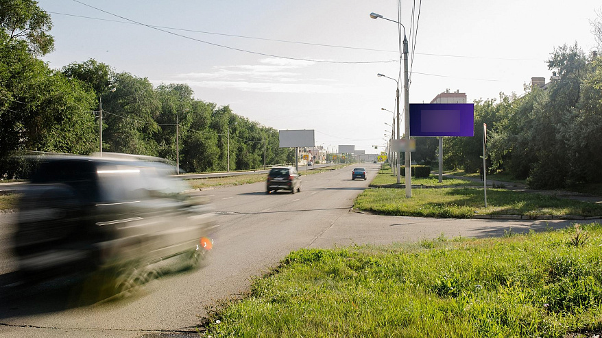 Фотография рекламного носителя, тип: Билборд 3x6, адрес: Московская ул., д.81, Магнитогорск, Челябинская область, Россия. Сторона А №1377527