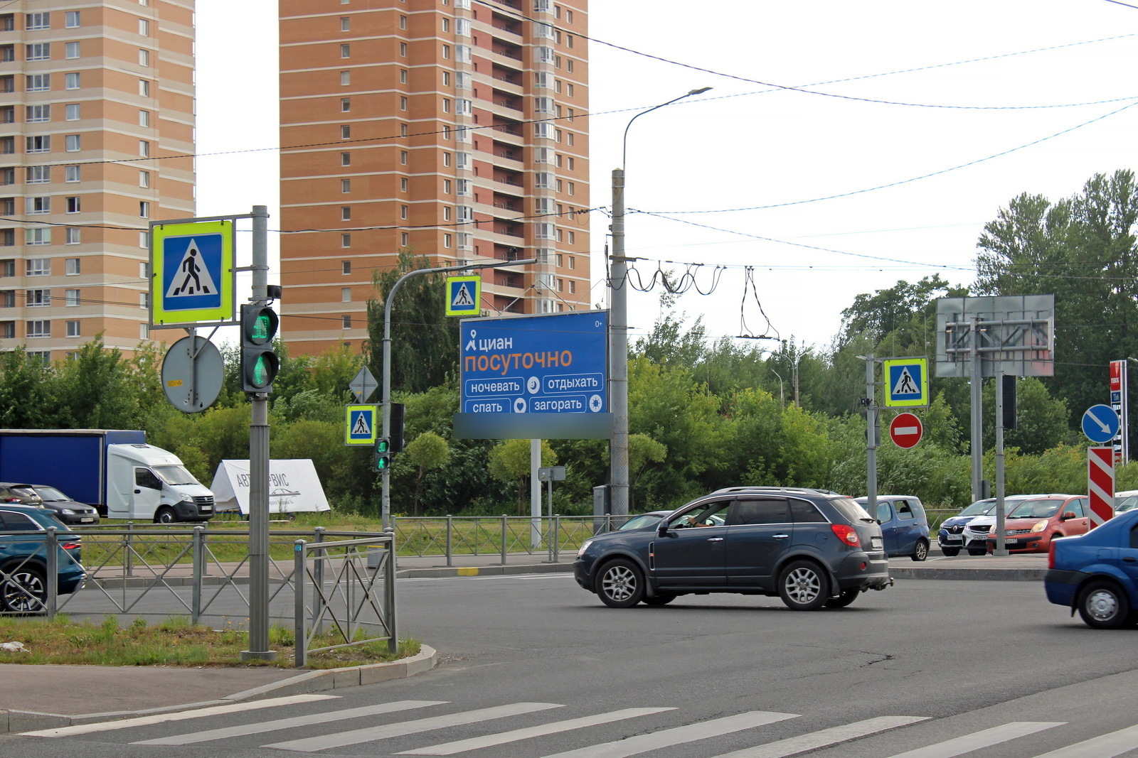 Фотография рекламного носителя, тип: Билборд 3x6, адрес: Богатырский пр-т. X Байконурская ул., Санкт-Петербург, Россия. Сторона Б1 №757005