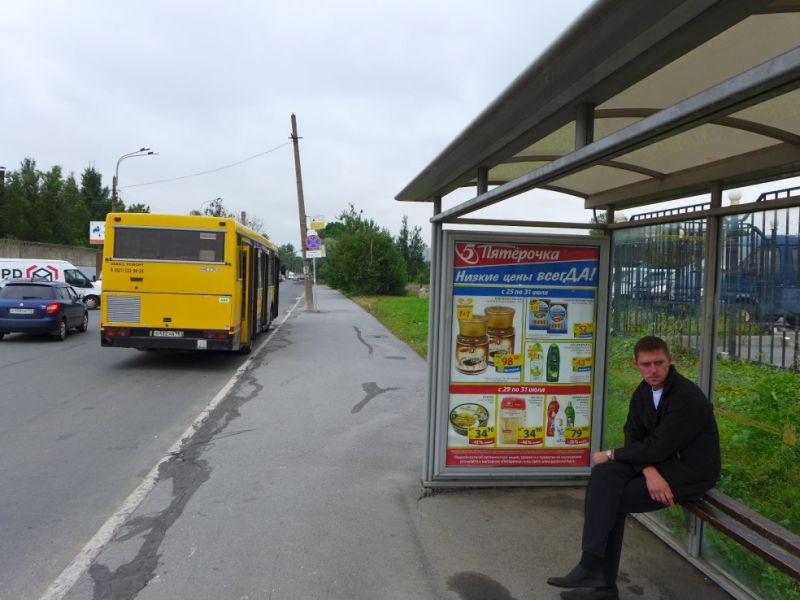 Фотография рекламного носителя, тип: Остановка 1.8x1.2, адрес: Грибакиных ул., д.27, Санкт-Петербург, Россия. Сторона А №130428