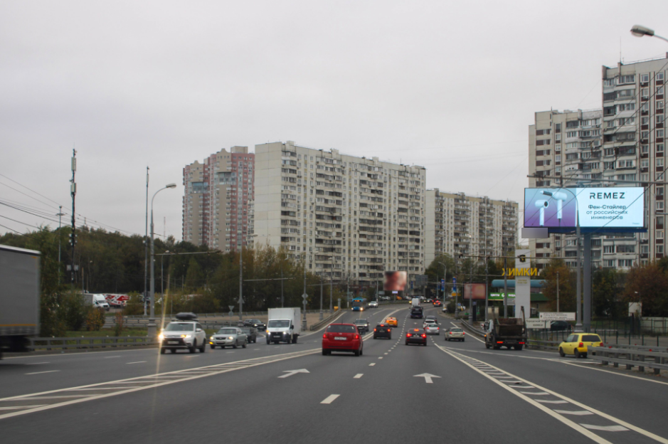 Фотография рекламного носителя, тип: Суперсайт 4x12, адрес: Молодежная ул., 150м от МКАД, Химки, Московская область, Россия. Сторона А1 №112473