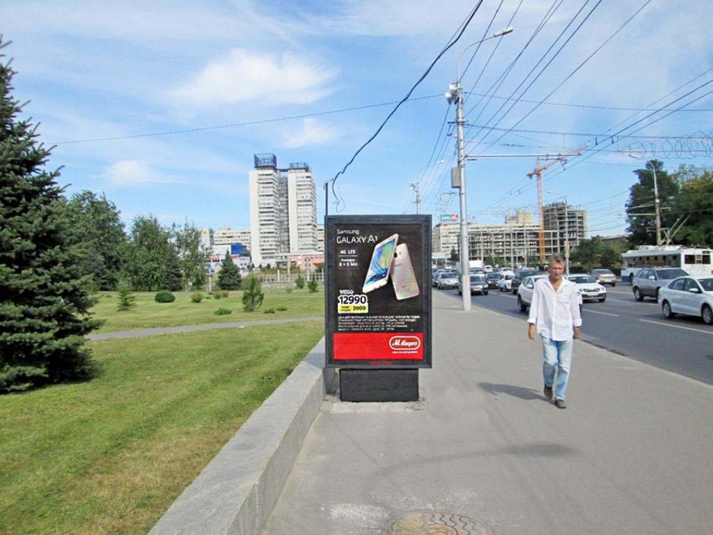 Фотография рекламного носителя, тип: Ситиформат 1.8x1.2, адрес: Рабоче-Крестьянккая ул. Х Калинина ул., Волгоград, Волгоградская область, Россия. Сторона B №82848