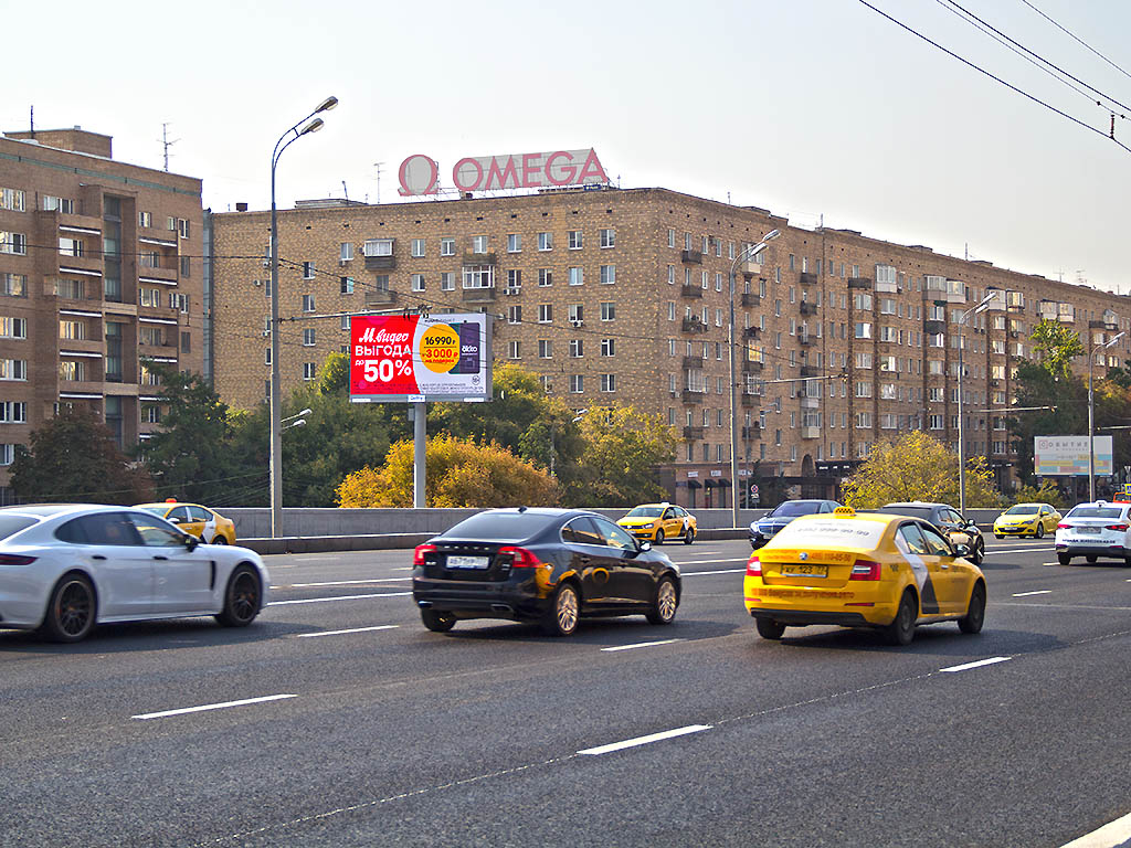 Фотография рекламного носителя, тип: Билборд 3x6, адрес: Кутузовский пр-т., д.1/7, Москва, Россия. Сторона Б1 №79769