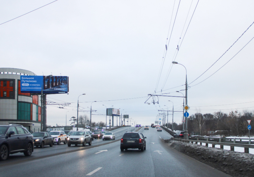 Фотография рекламного носителя, тип: Суперсайт 4x12, адрес: Молодежная ул., 150м от МКАД, Химки, Московская область, Россия. Сторона Б №112474