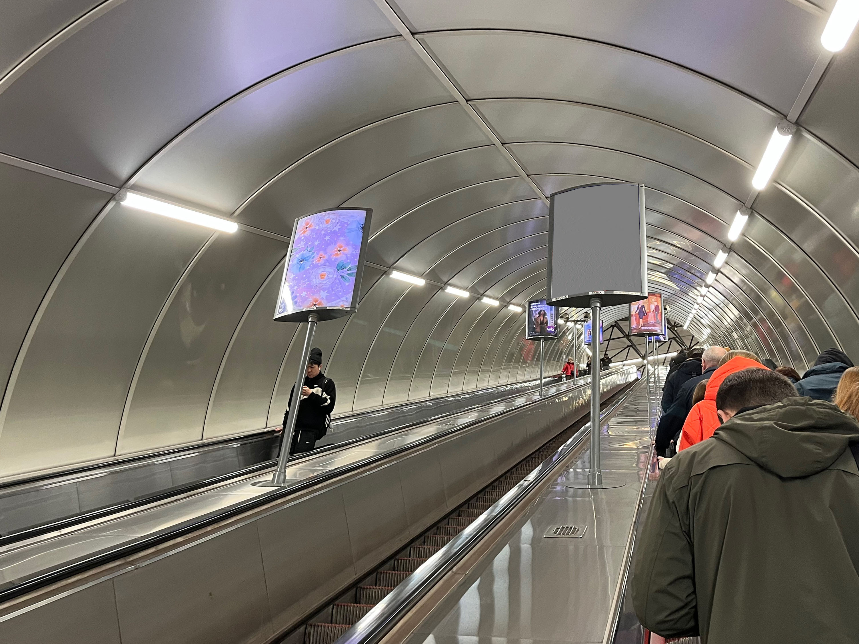 Фотография рекламного носителя, тип: Лайтбокс, адрес: Станция метро «Лиговский проспект», линия Правобережная, Санкт-Петербург, Россия. Сторона/вариант А №1605930