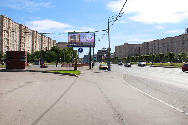 Фотография рекламного носителя, тип: Билборд 3x6, адрес: Кутузовский пр-т., д.38-40, Москва, Россия. Сторона Б №101479