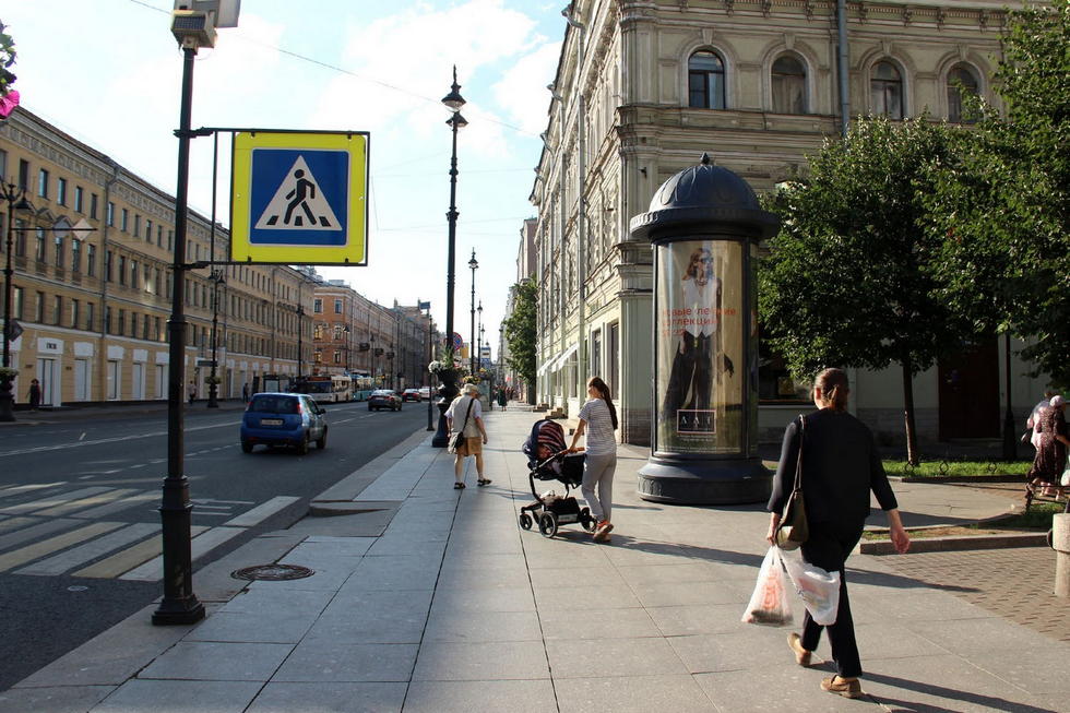 Фотография рекламного носителя, тип: Пиллар 3x1.4, адрес: Невский пр-т., д.150 Х Тележный пер., Санкт-Петербург, Россия. Сторона А №144358
