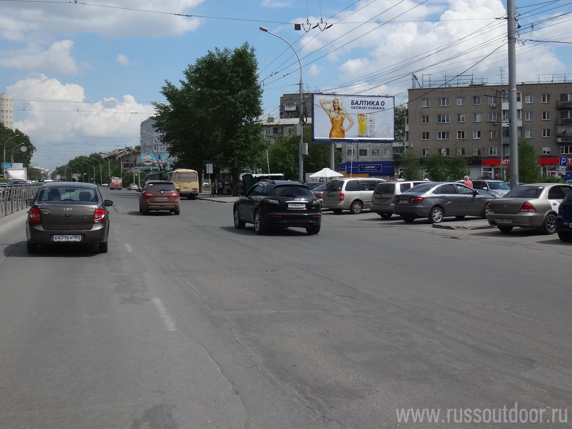 Фотография рекламного носителя, тип: Билборд 3x6, адрес: Дзержинского пр-т., д.2/2, Новосибирск, Новосибирская область, Россия. Сторона А1 №578796