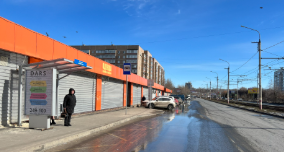 Фотография рекламного носителя, тип: Остановка 1.8x1.2, адрес: Камышинская ул., д.19, Ульяновск, Ульяновская область, Россия. Сторона Б №1370747