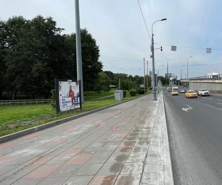 Фотография рекламного носителя, тип: Афиша 1.75x1.8, адрес: Мира пр-т., д.105-109, поз.1, стенд 1, Москва, Россия. Сторона А №620097