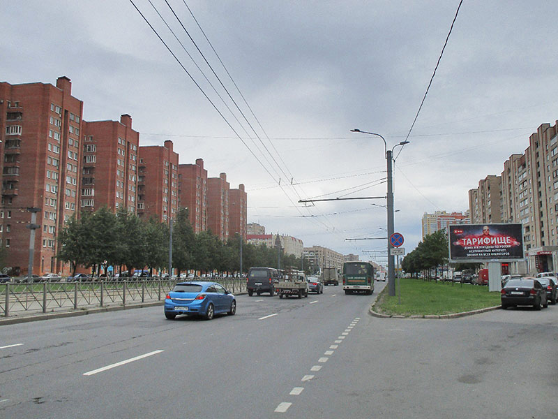 Фотография рекламного носителя, тип: Билборд 3x6, адрес: Просвещения пр-т., д.35 Х Ивана Фомина ул., Санкт-Петербург, Россия. Сторона А №164437