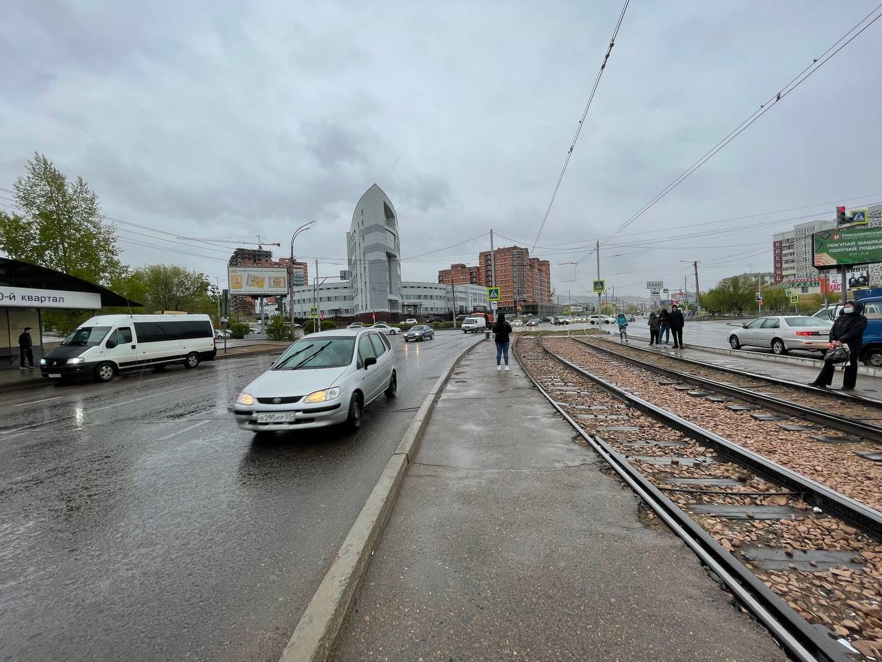Фотография рекламного носителя, тип: Билборд 3x6, адрес: Строителей пр-т., поз.2, Улан-Удэ, Республика Бурятия, Россия. Сторона B1-B3 №958220