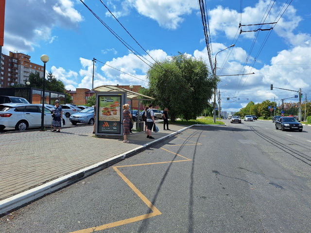 Фотография рекламного носителя, тип: Остановка 1.8x1.2, адрес: Генерала Попова ул., д.3, Калуга, Калужская область, Россия. Сторона В1-В5 №1361489