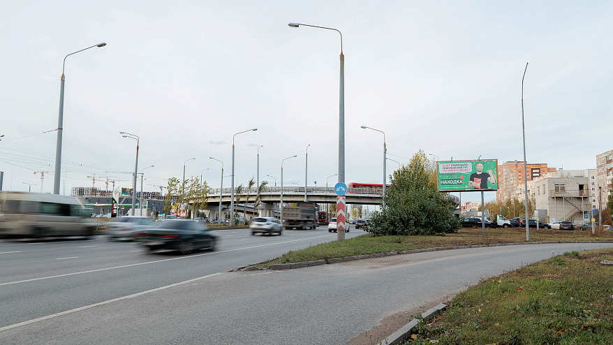 Фотография рекламного носителя, тип: Билборд 3x6, адрес: Победы пр-т., д.122, Казань, Республика Татарстан, Россия. Сторона А1-A3 №679127