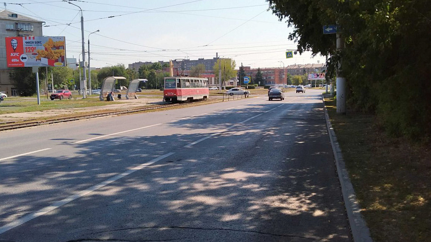 Фотография рекламного носителя, тип: Билборд 3x6, адрес: Галиуллина ул. Х Завенягина ул., Магнитогорск, Челябинская область, Россия. Сторона А2 №200448