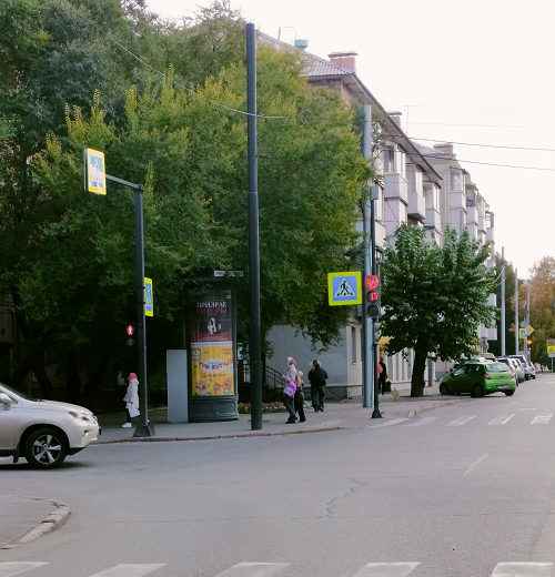 Фотография рекламного носителя, тип: Пиллар 3x1.4, адрес: Мира пр-т., д.117 Х Профсоюзов ул., Красноярск, Красноярский край, Россия. Сторона A №1365693