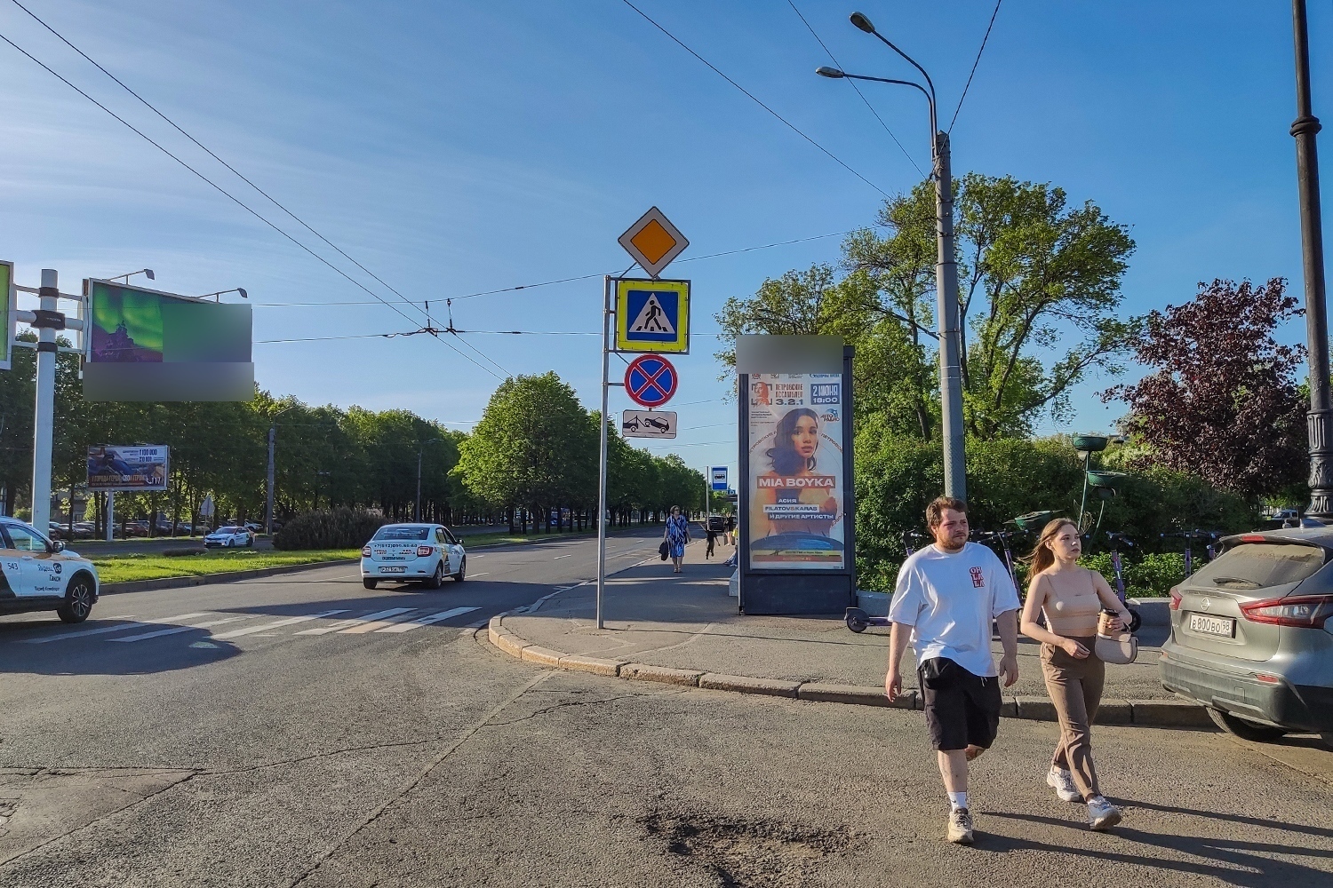 Фотография рекламного носителя, тип: Пиллар 3x1.4, адрес: Наличная ул. Х Опочинина ул., д.2, Санкт-Петербург, Россия. Сторона А №687654