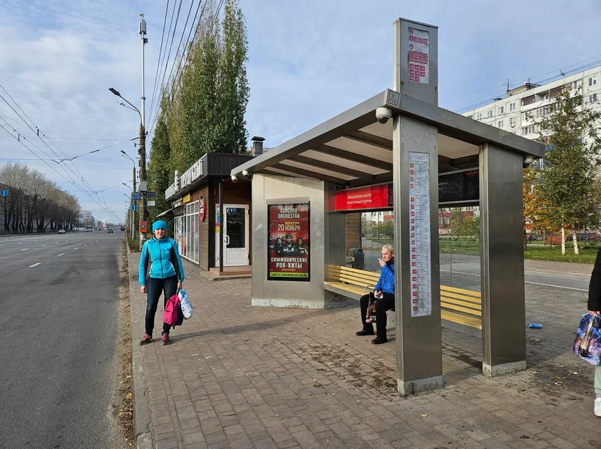 Фотография рекламного носителя, тип: Остановка, адрес: Московское ш., ост. Московское шоссе, поз.2, Нижний Новгород, Нижегородская область, Россия. Сторона A+B №870012